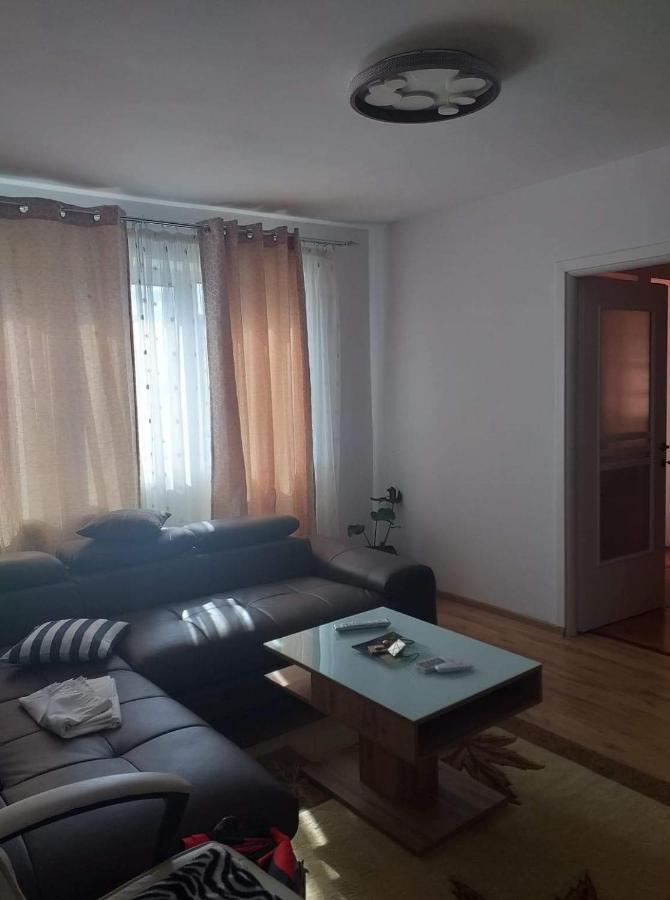 דרובטה-טורנו-סברין Apartament Cu Regim Hotelier In Dr.Tr. Severin מראה חיצוני תמונה